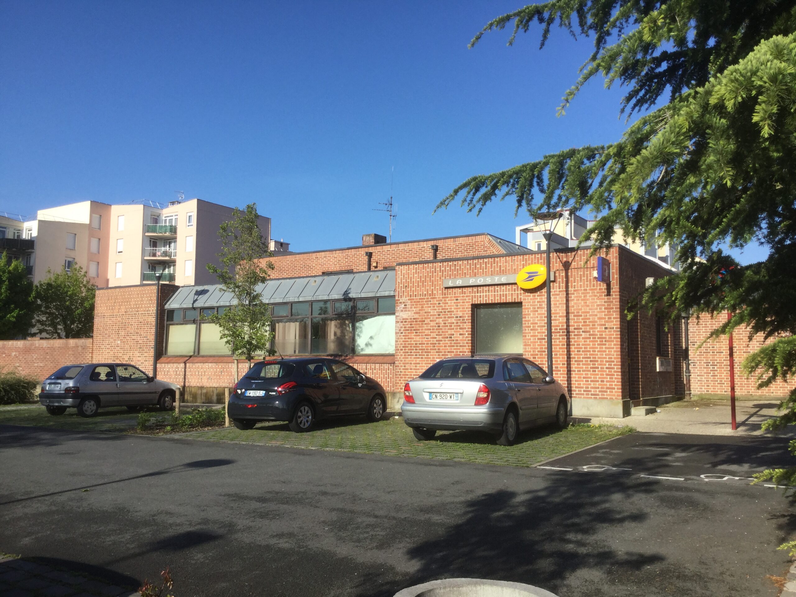 construction cabinet médical